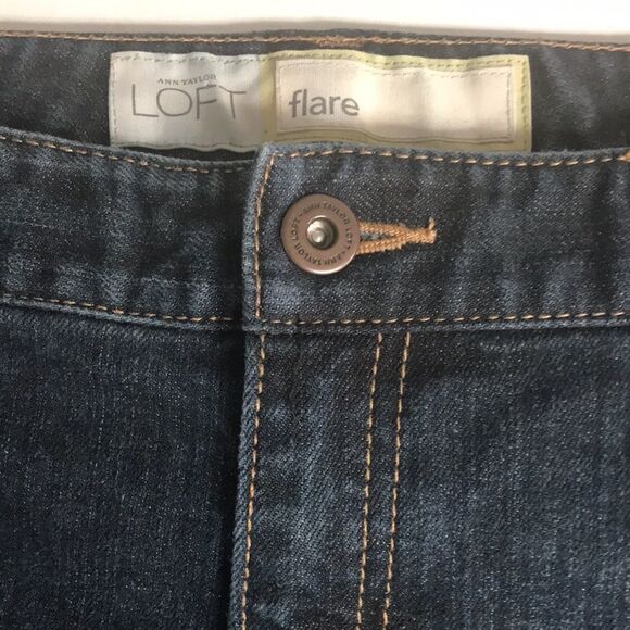 ANN TAYLOR LOFT Flare Wide Leg Denim Jeans Size 10 Back Flap Pockets Boot Cut - Picture 3 of 12